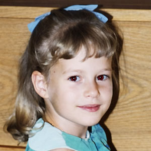 Headshot of Cindy Brown